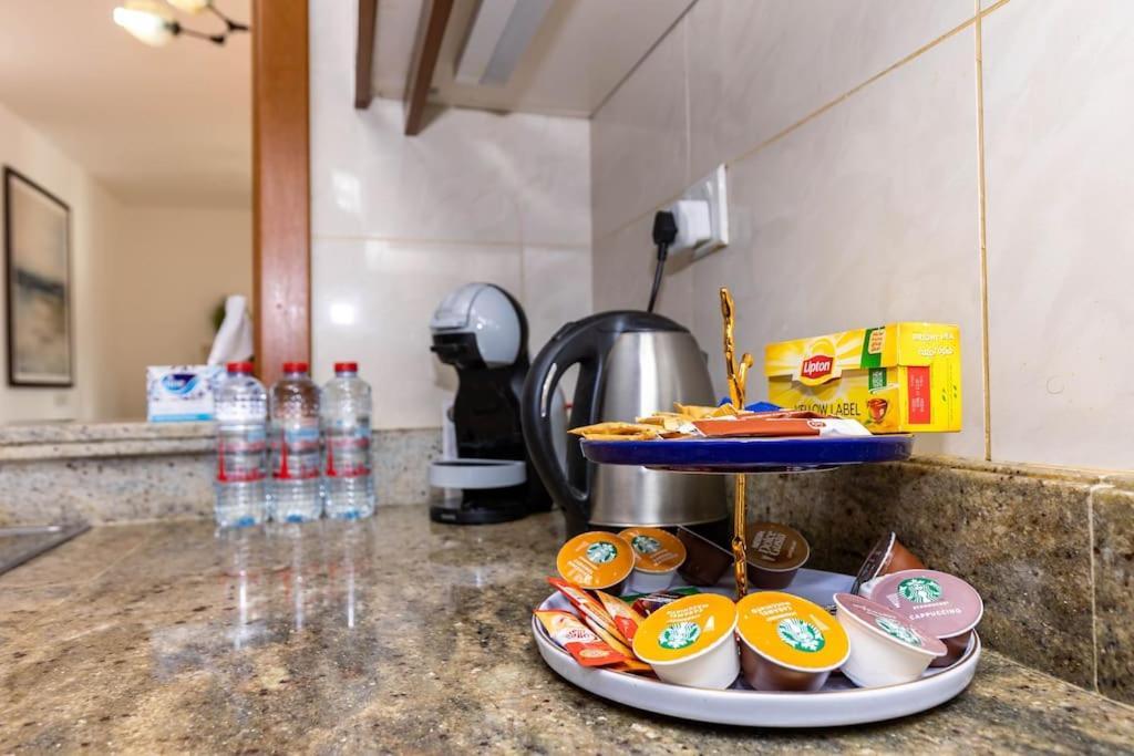 Luxury 3br In Downtown With Pool, Fitness, Patio * Dubai