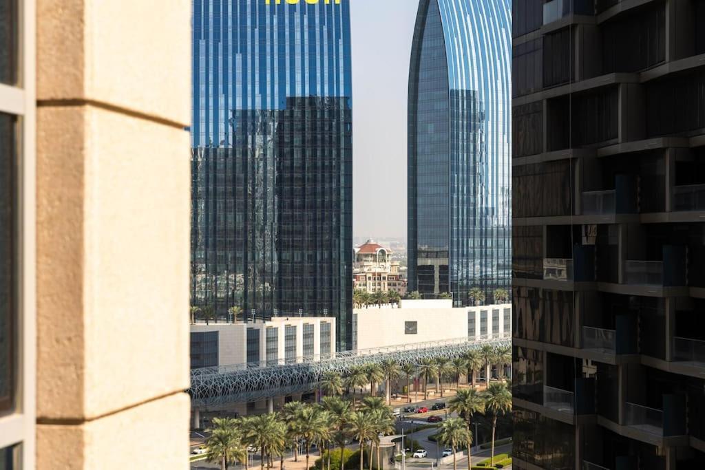 Apartment Luxury 3br In Downtown With Pool, Fitness, Patio